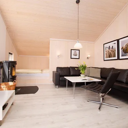 2 House B 39 *